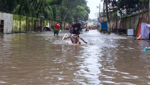 দক্ষিণাঞ্চলের সব নদীর পানি বিপৎসীমার ওপরে, লোকালয়ে জলাবদ্ধতা