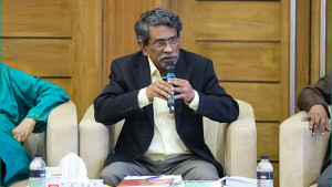 জনগণের প্রতিরোধের মুখে ফ্যাসিবাদী সরকারকে পিছু হটতে হয়েছিল: আলী রীয়াজ